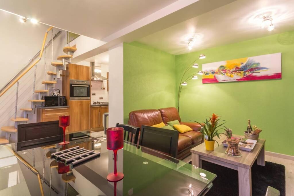Belena Gold Coast Villa Beaune  Bagian luar foto