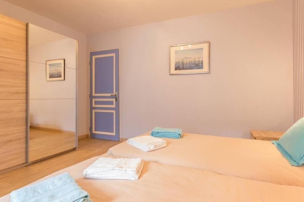 Belena Gold Coast Villa Beaune  Bagian luar foto